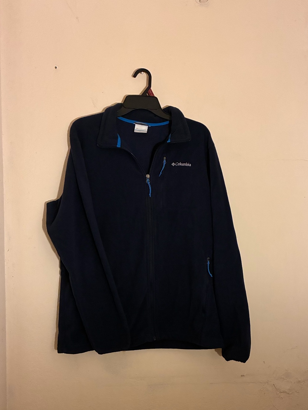 Columbia Men’s Navy Full-Zip Fleece Jacket with Blue Accents